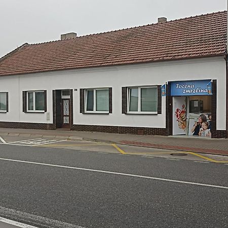 Ferienwohnung Apartma U Faltynka Brünn Exterior foto